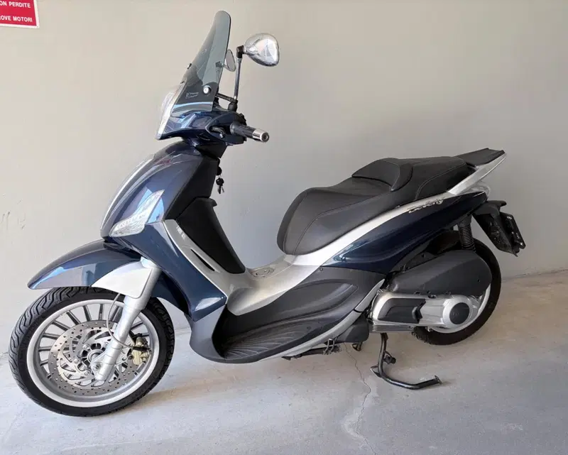 Piaggio Beverly 300 i.e. (2010 - 16) (2)