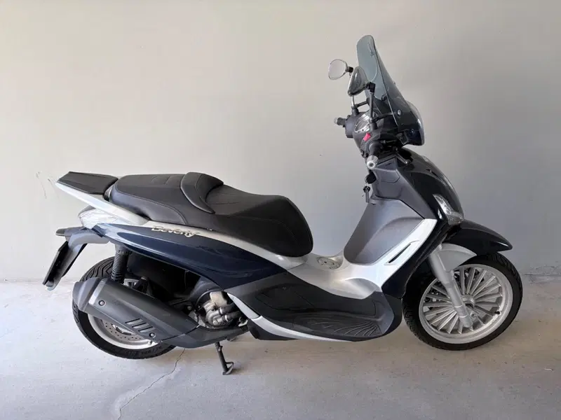 Piaggio Beverly 300 i.e. (2010 - 16) (4)