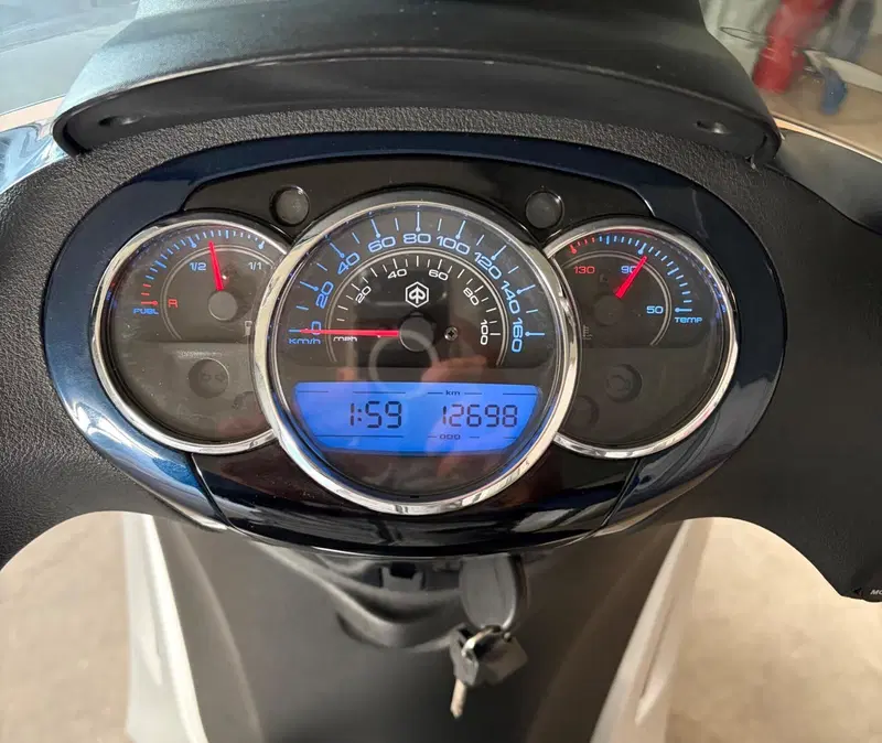 Piaggio Beverly 300 i.e. (2010 - 16) (7)