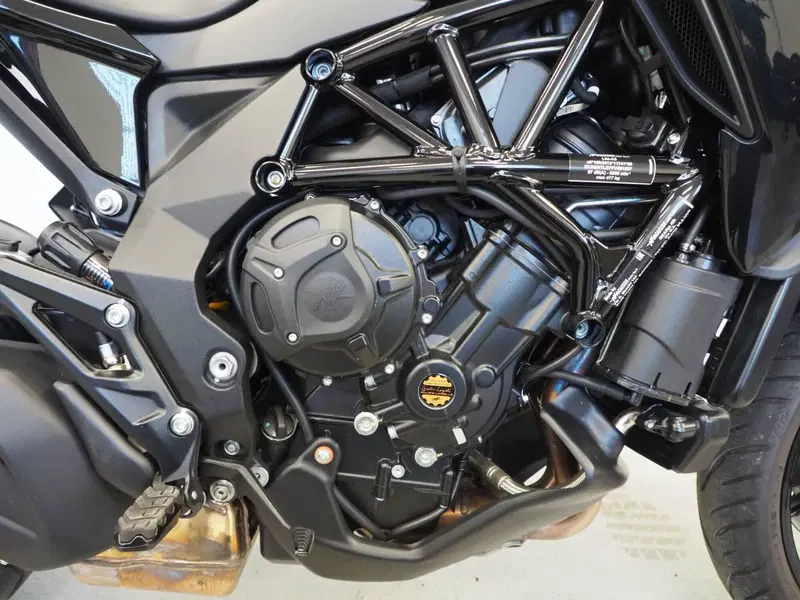 MV Agusta Turismo Veloce 800 R (2023 - 26) (2)