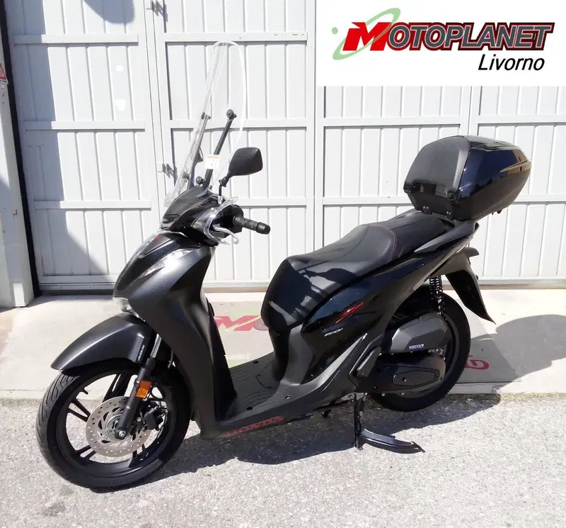 Honda SH 150i (2024 - 25) (3)