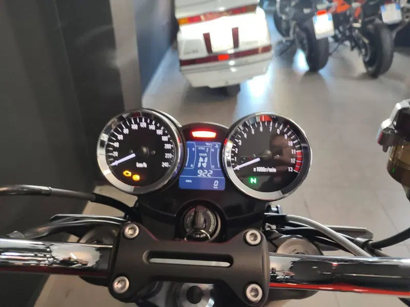 Kawasaki Z 900 RS SE (2026) (5)