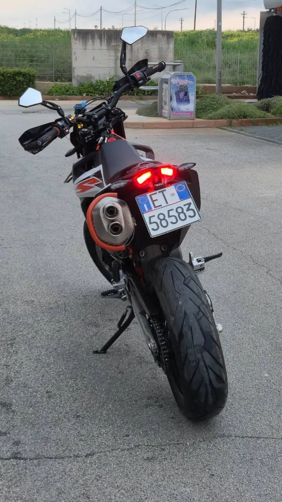 KTM 690 SMC R (2019 - 20) (3)