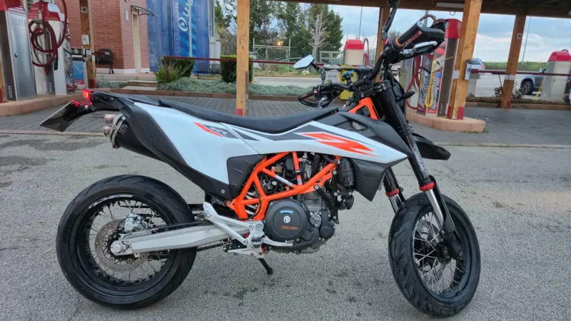 KTM 690 SMC R (2019 - 20)