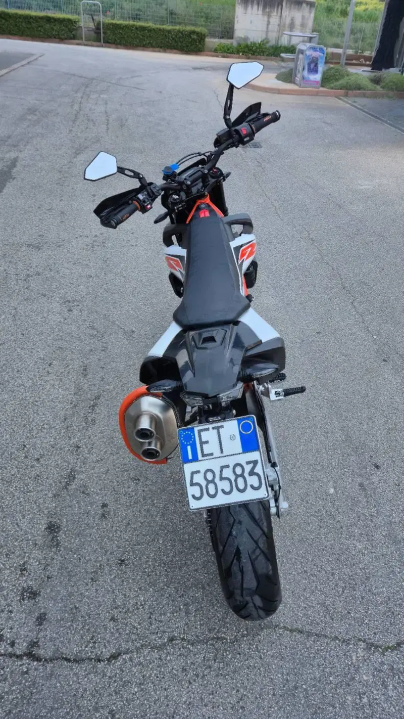 KTM 690 SMC R (2019 - 20) (7)