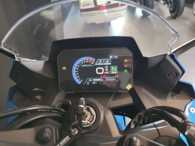 Suzuki GSX-8R (2024 - 26) (5)