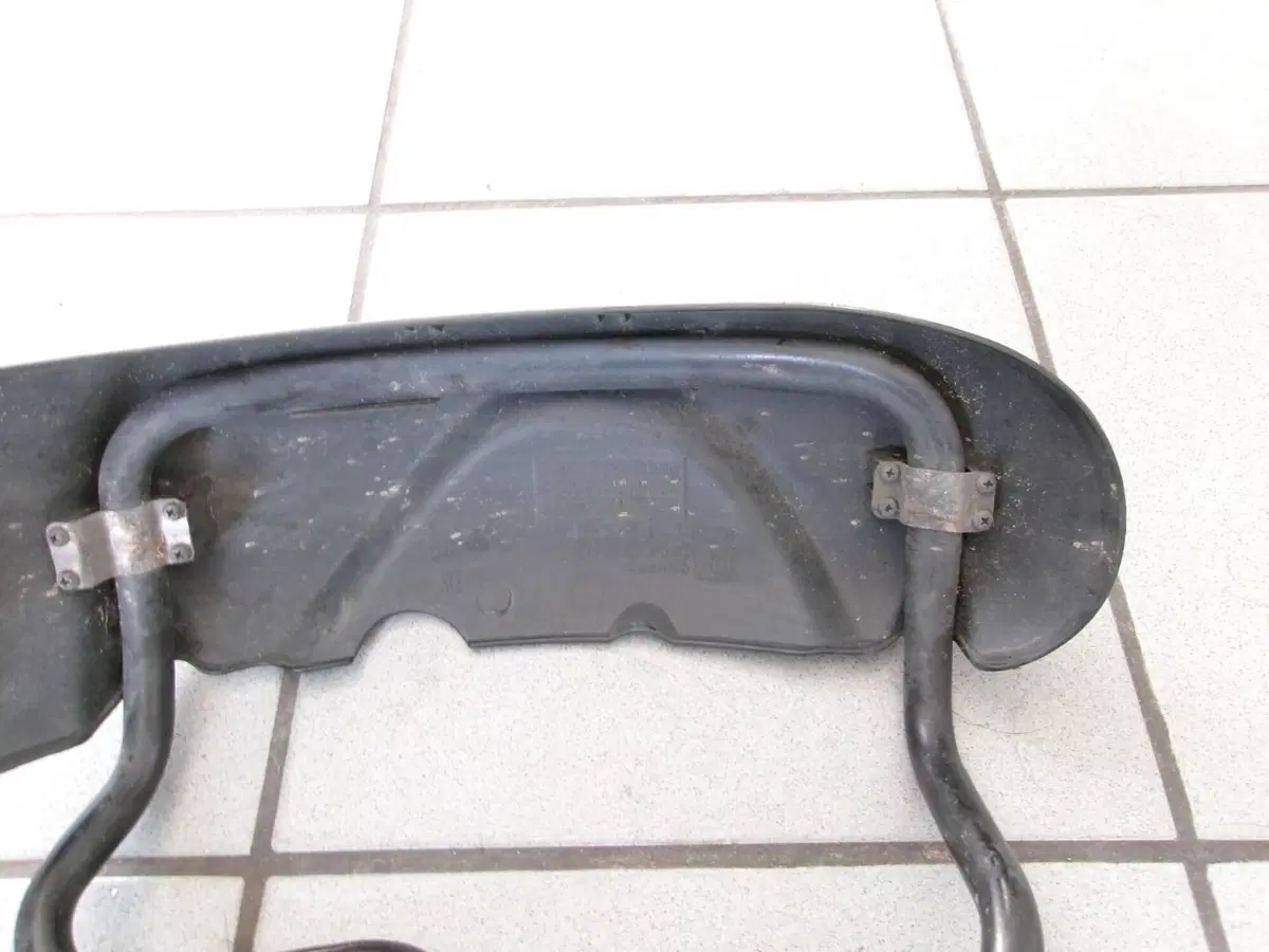 PARAFANGO ANTERIORE DESTRO PIAGGIO MP3 350 SPORT (4)