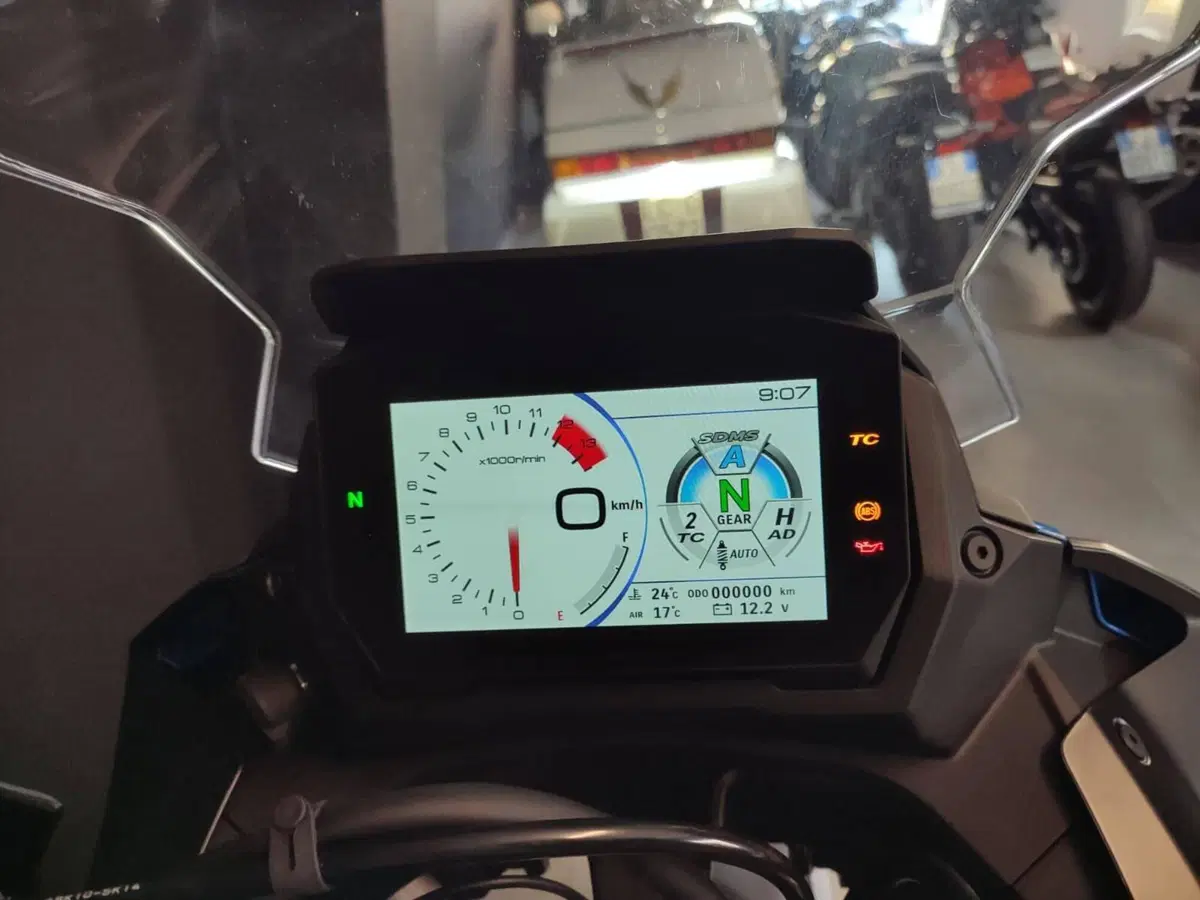 Suzuki GSX-S1000GX (2024 - 26) (3)
