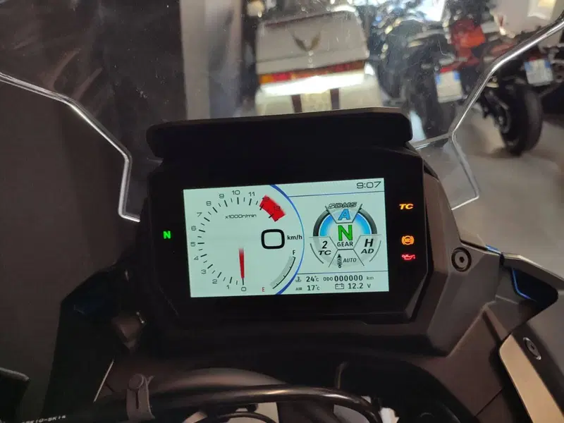 Suzuki GSX-S1000GX (2024 - 26) (3)