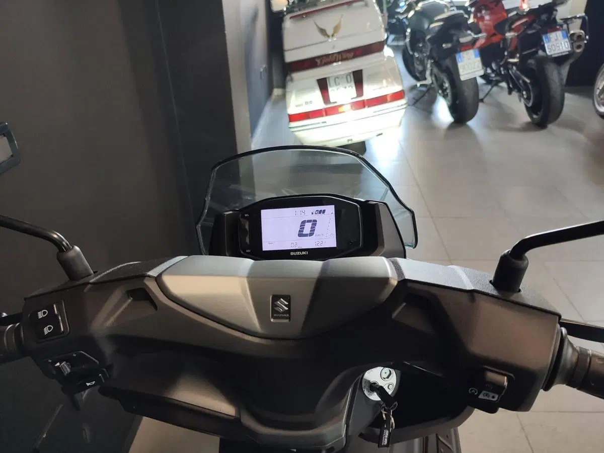 Suzuki Burgman Street 125 Executive (2023 - 26) (6)