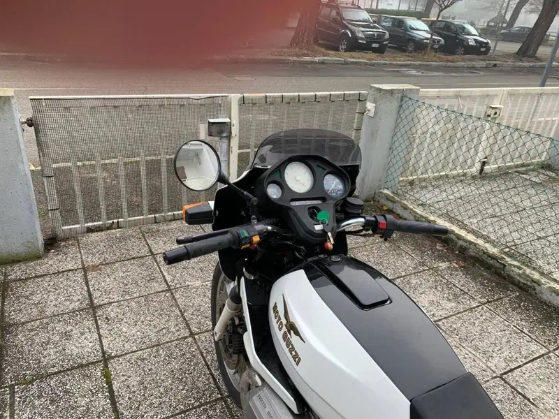 Moto Guzzi LE MANS III (4)