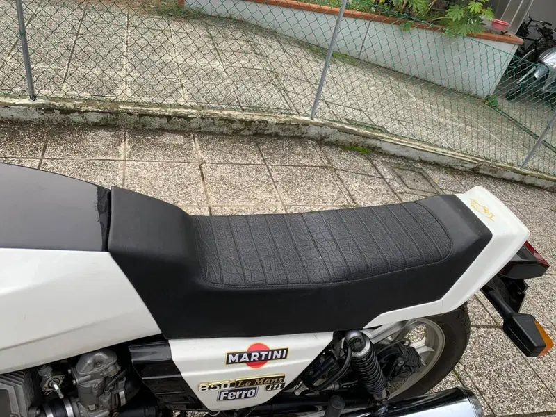 Moto Guzzi LE MANS III (8)