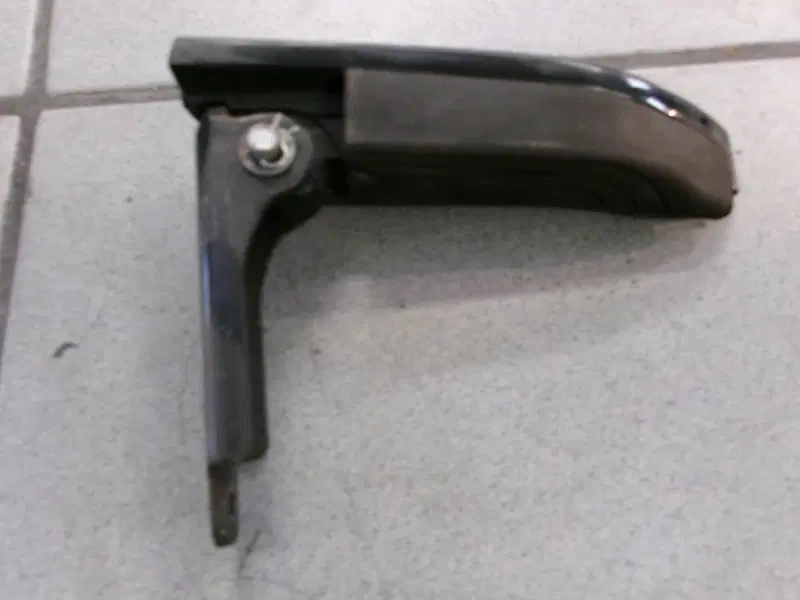 PEDANA PASSEGGERO DESTRA PIAGGIO MP3 350 SPORT (6)