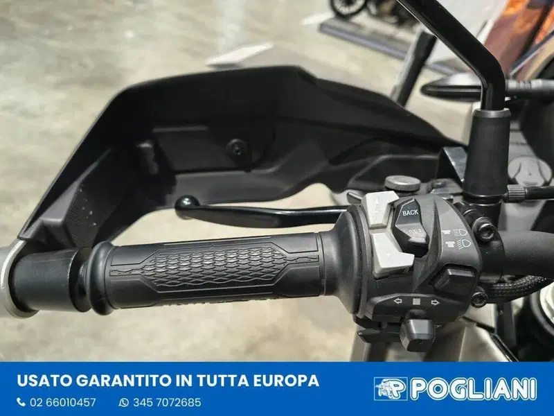 Moto Morini X-Cape 650 (2021 - 26) (6)