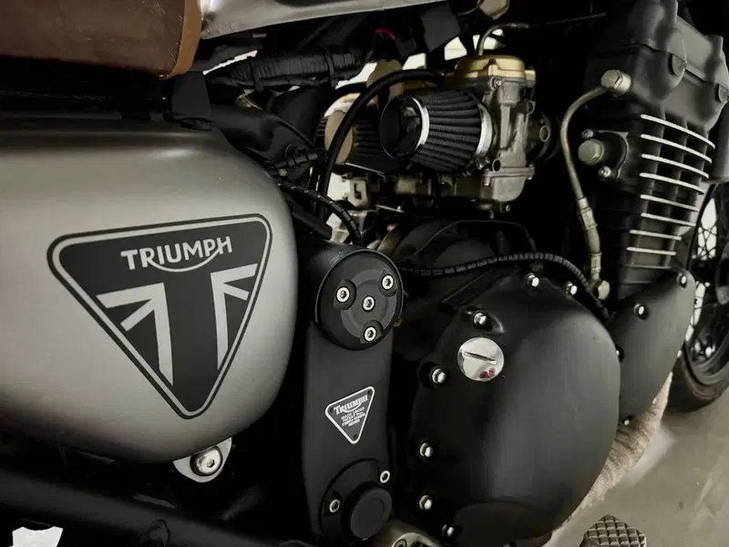 Triumph Legend TT 900 (1998 - 02) (10)