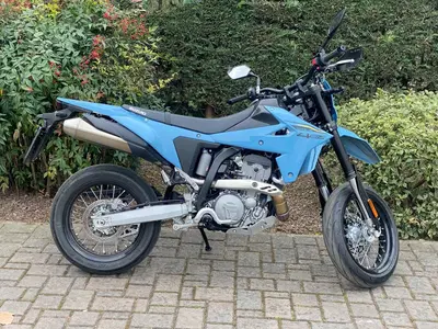 Suzuki DR-Z4SM (2025 - 26) usata