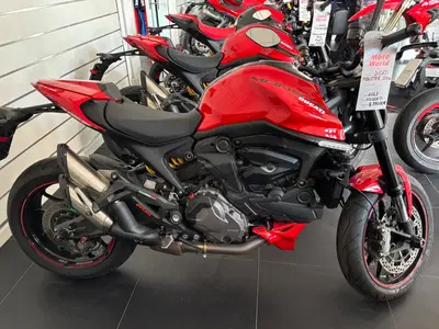 Ducati Monster 937 (2021 - 25) usata