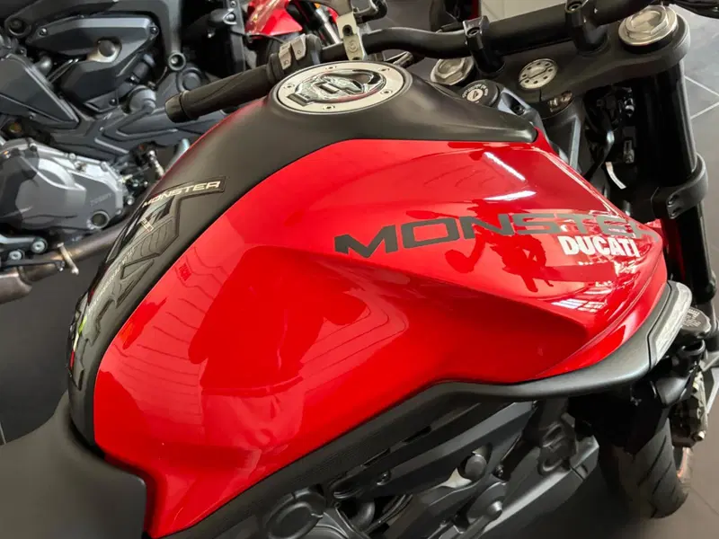 Ducati Monster 937 (2021 - 25) (9)