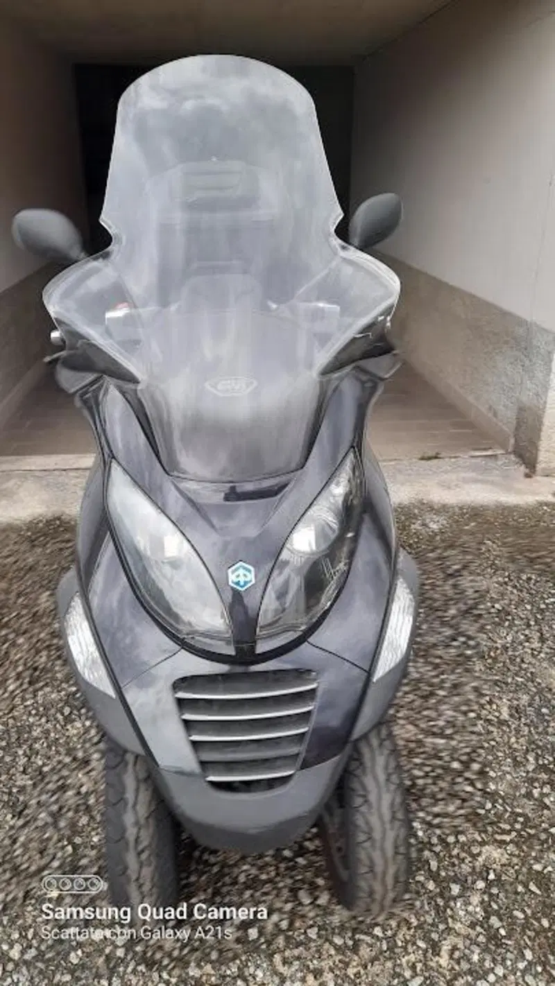 Piaggio MP3 250 i.e. (3)