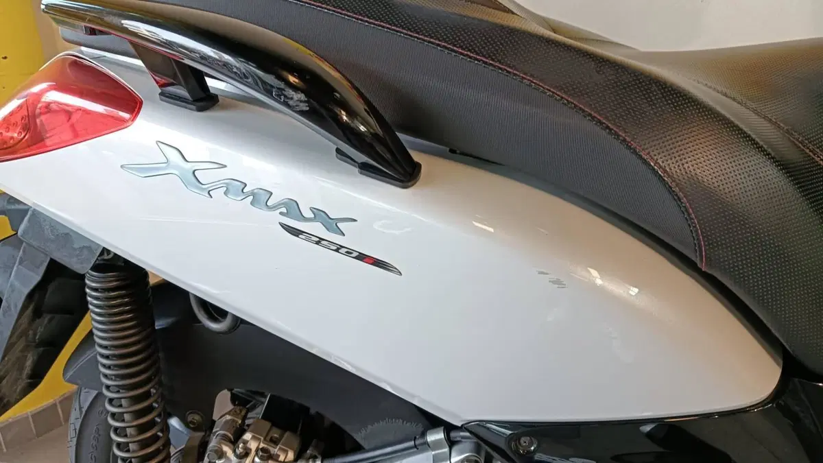 Yamaha X-Max 250 (2007 - 09) (7)