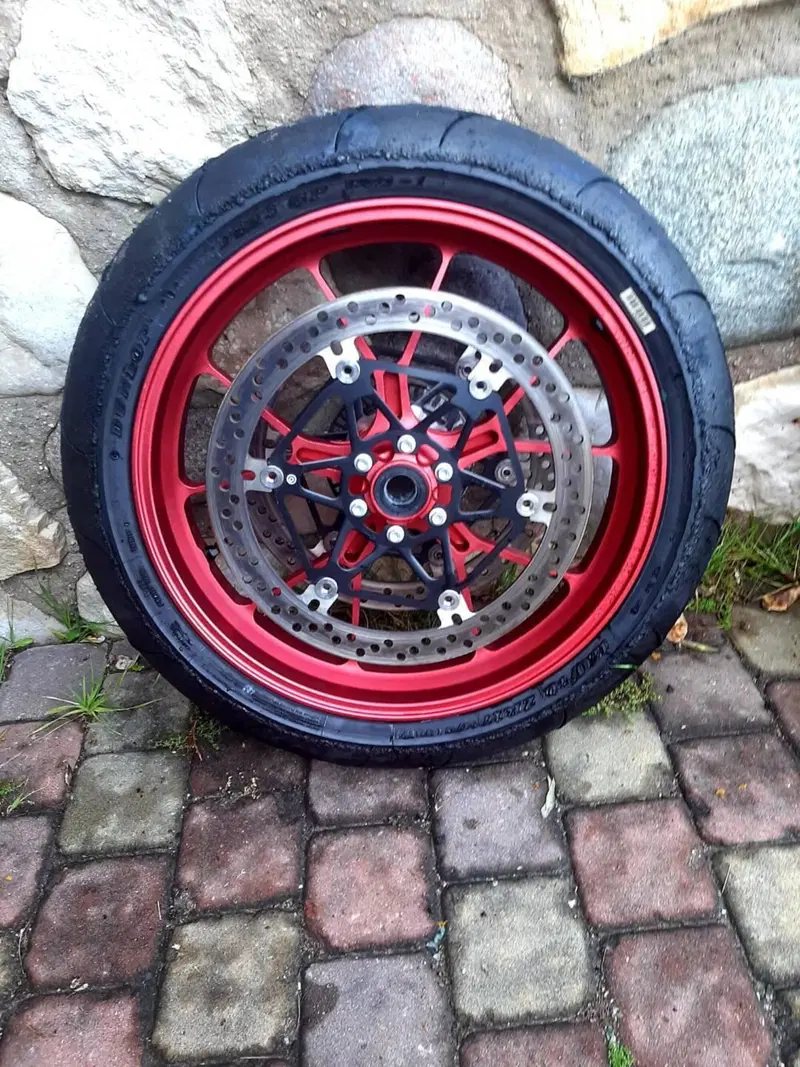 Cerchi forgiati Aprilia RSV 4 o Tuono V4