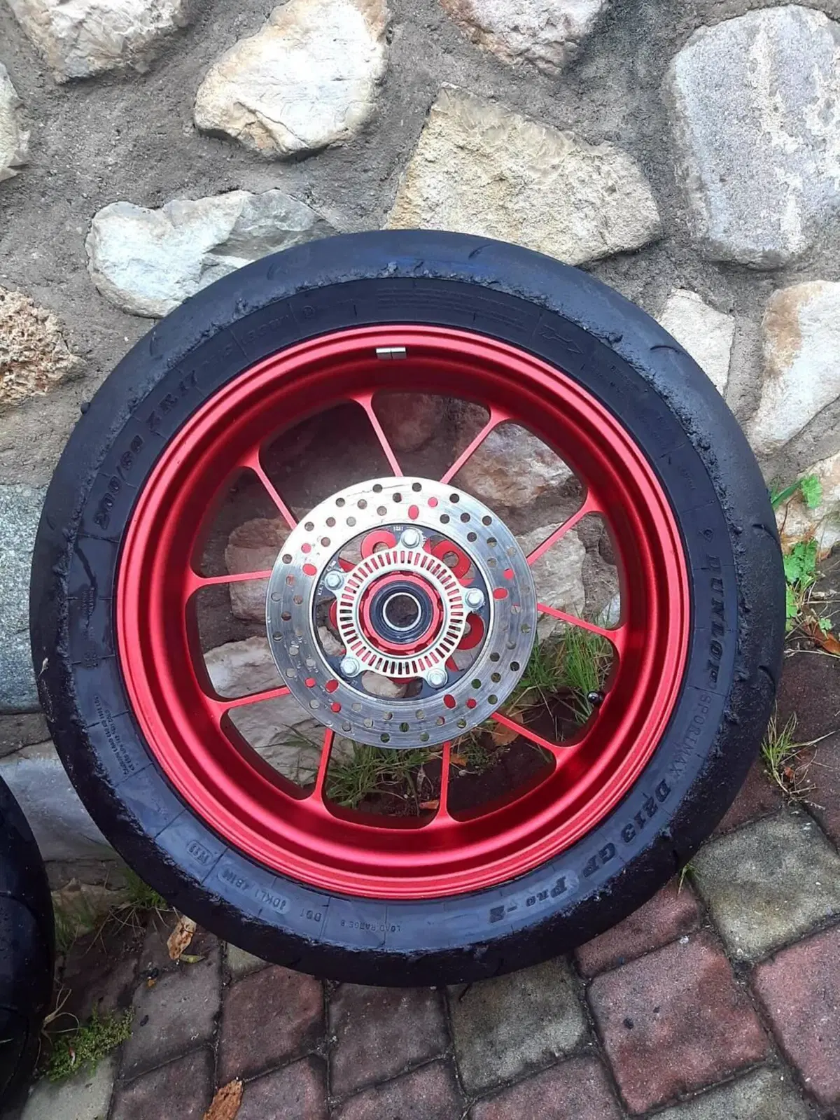 Cerchi forgiati Aprilia RSV 4 o Tuono V4 (3)