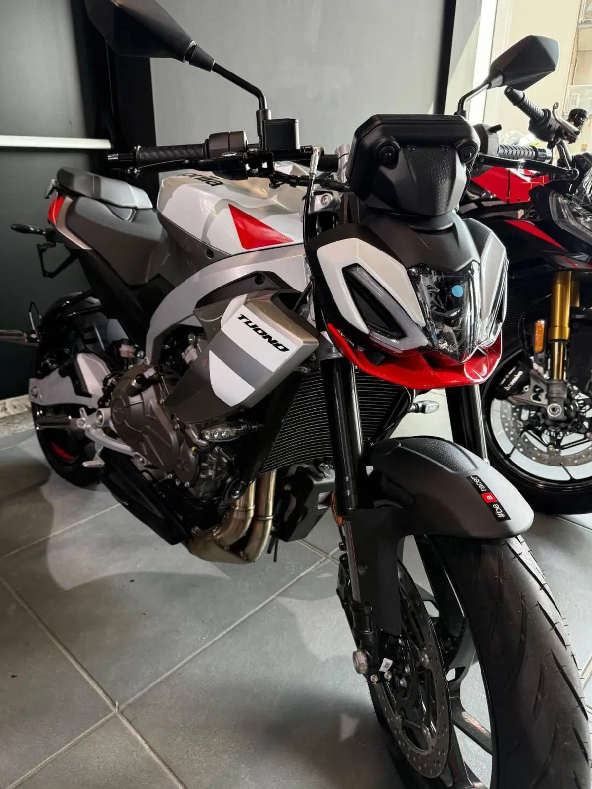 Aprilia Tuono 457 (2025 - 26) (2)