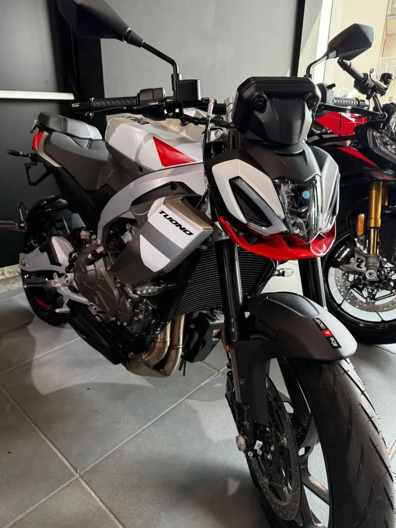Aprilia Tuono 457 (2025 - 26) (2)