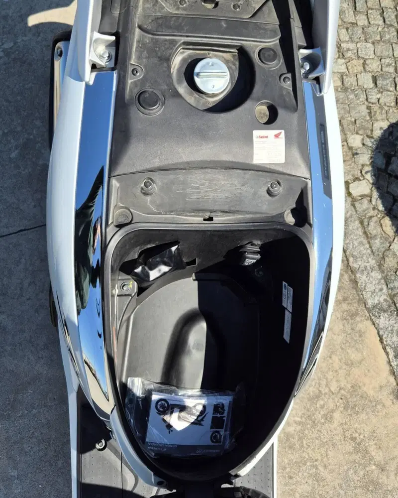 Honda SH 300 i ABS (2016 - 20) (8)