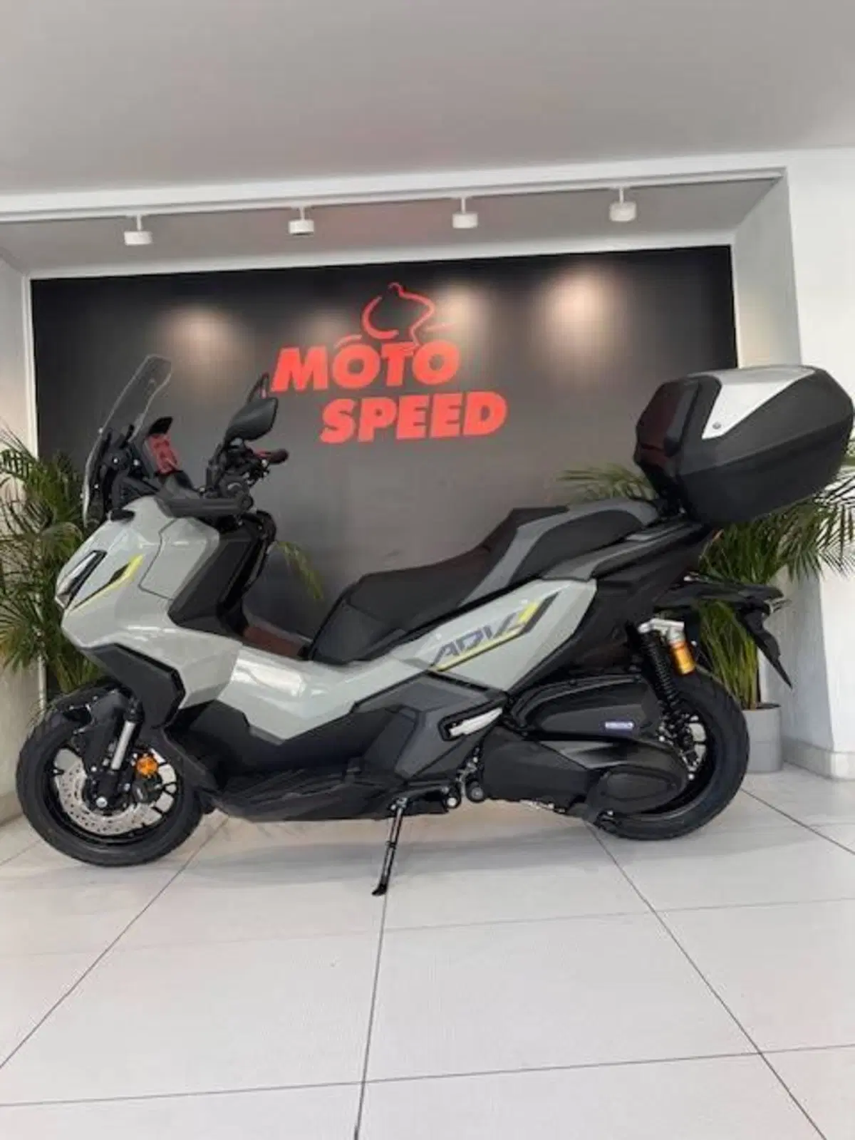 Honda ADV 350 Special Edition (2025 - 26) (2)