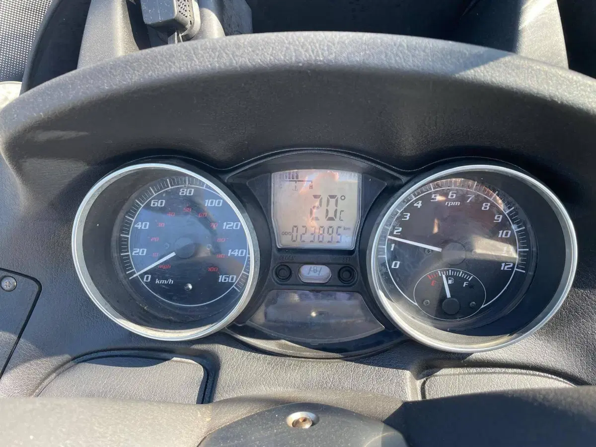 Piaggio Mp3 300 ie Business LT ABS (2014 - 16) (5)