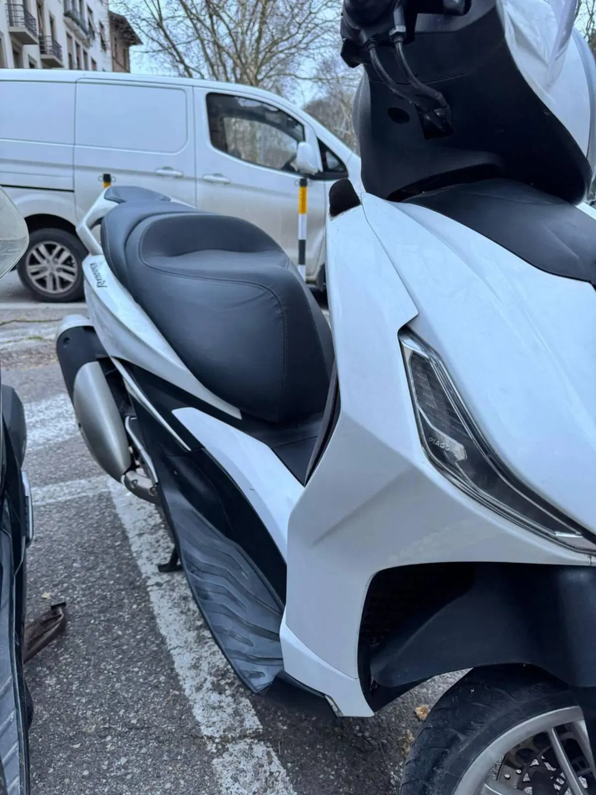 Piaggio Beverly 300 S ABS-ASR (2021 - 25) (2)