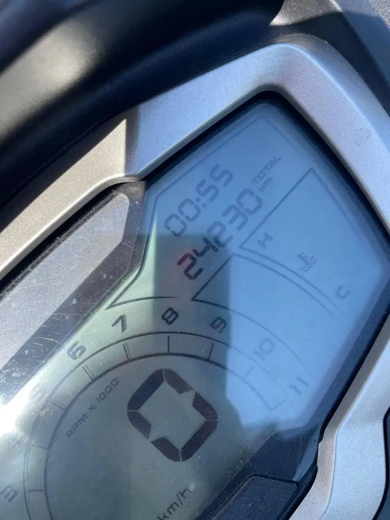 Piaggio Beverly 300 S (2021) (2)