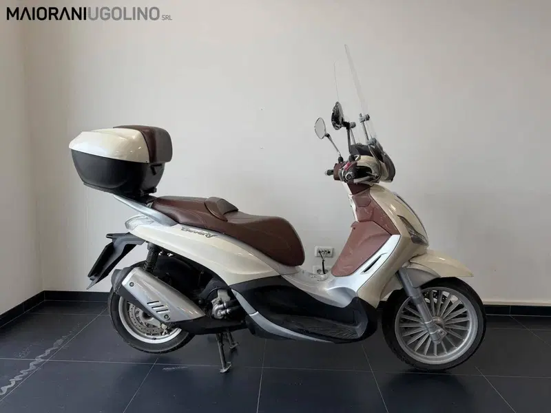 Piaggio Beverly 300 i.e. (2010 - 16)