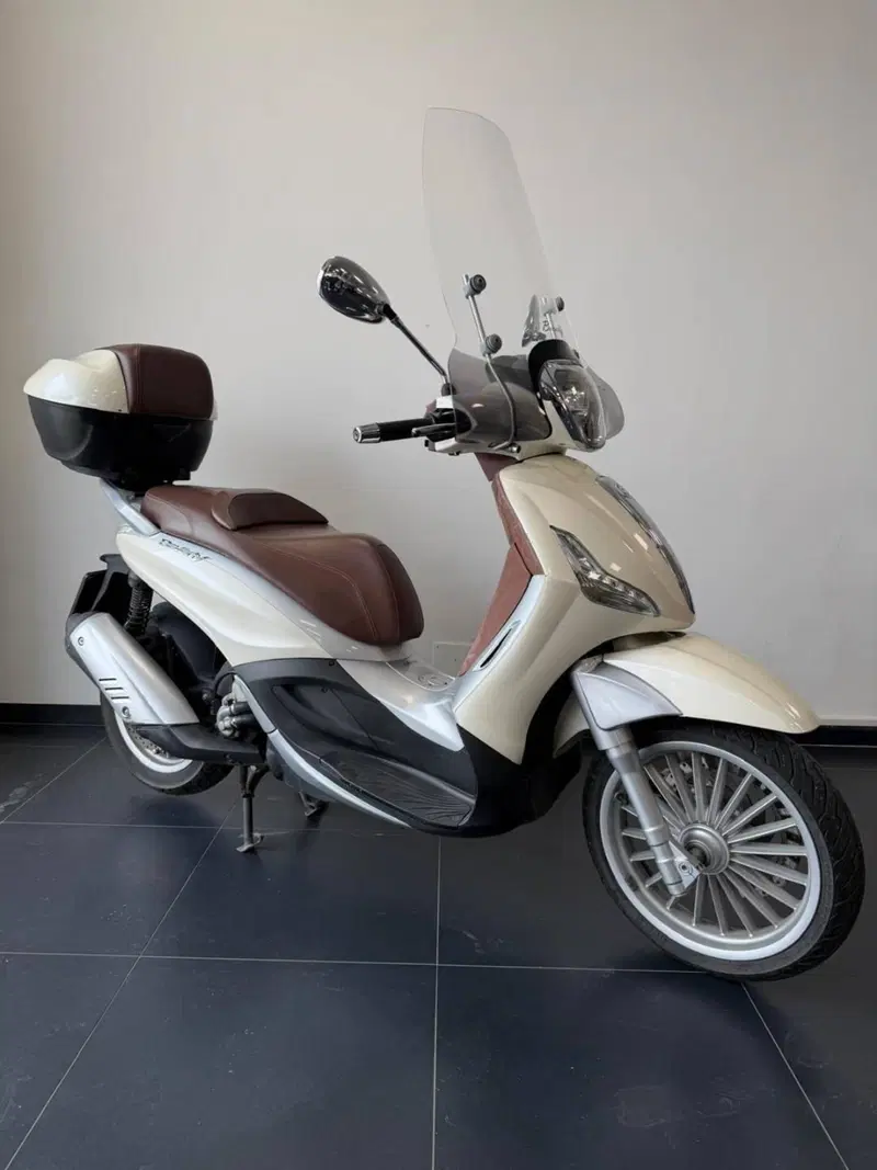 Piaggio Beverly 300 i.e. (2010 - 16) (3)