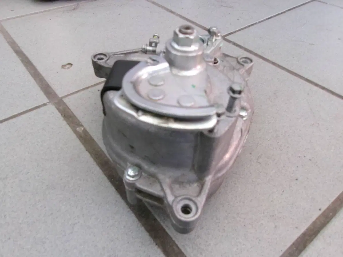 DISPOSITIVO MECCANICO PIAGGIO MP3 350 SPORT (4)