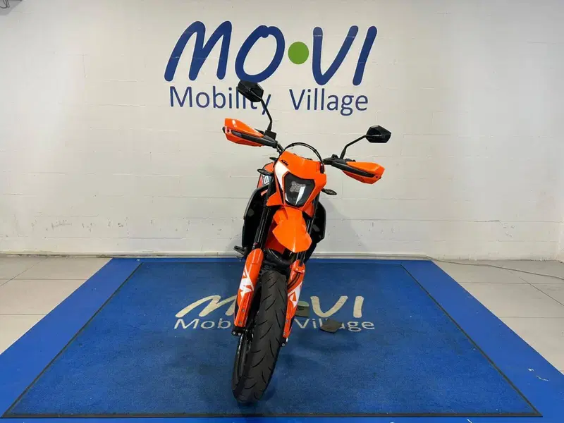 KTM 690 SMC R (2023 - 25) (7)