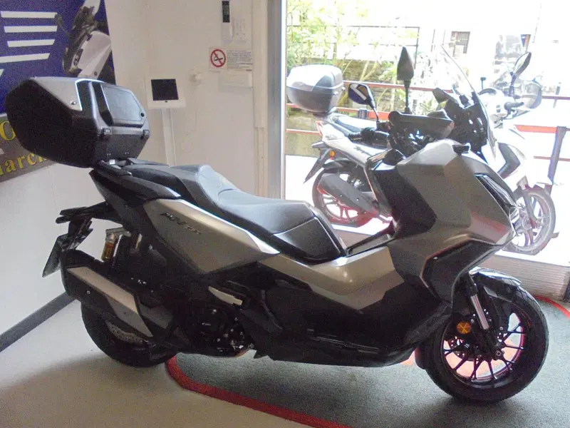 Honda ADV 350 (2025 - 26) (2)