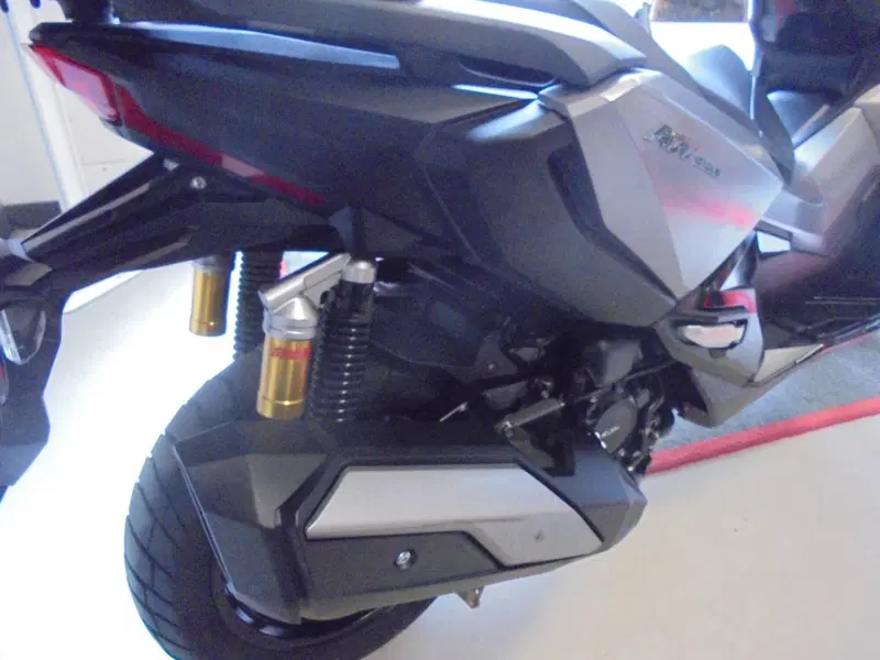 Honda ADV 350 (2025 - 26) (8)