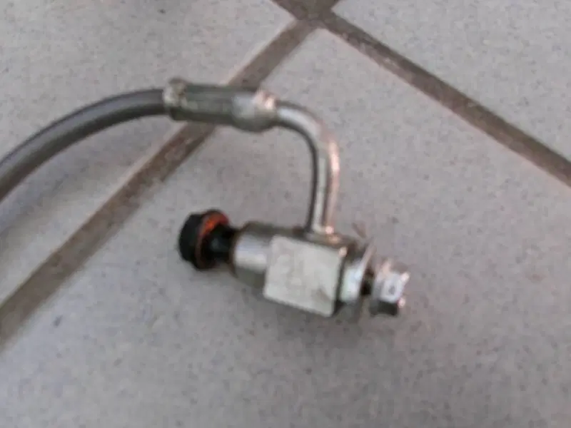 TUBO COLLEGAMENTO AMMORTIZZATORI PIAGGIO MP3 350 S (3)