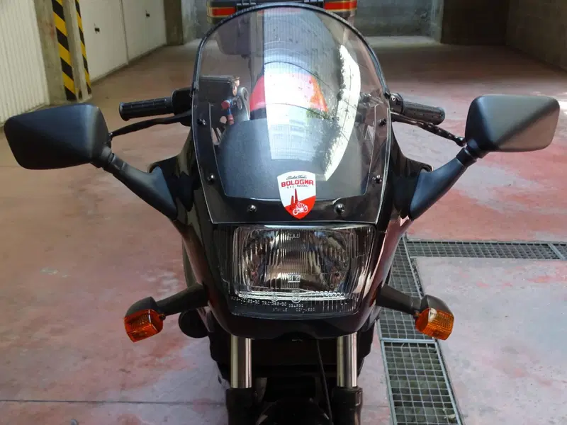 Kawasaki GPz 500 S (8)