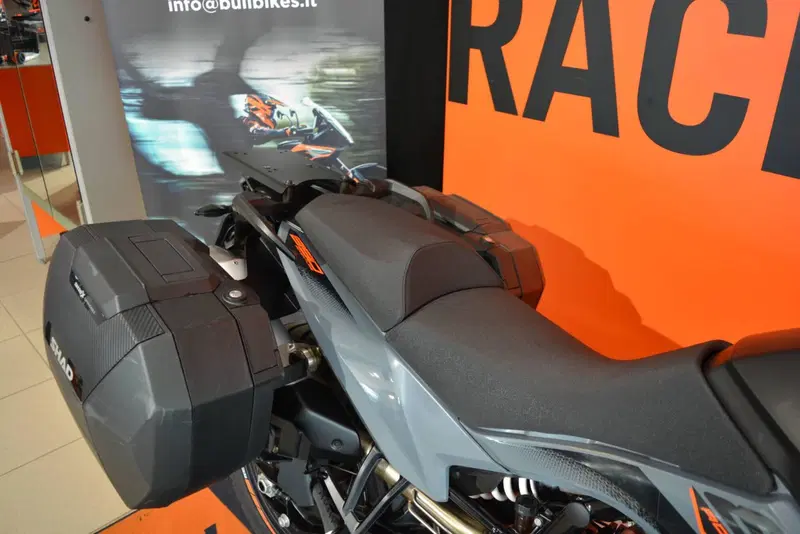 KTM 890 Adventure L (2022) (9)