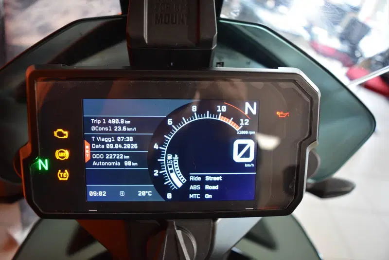 KTM 890 Adventure L (2022) (19)