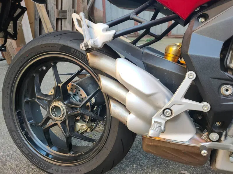 MV Agusta Brutale 800 (2012 - 15) (4)