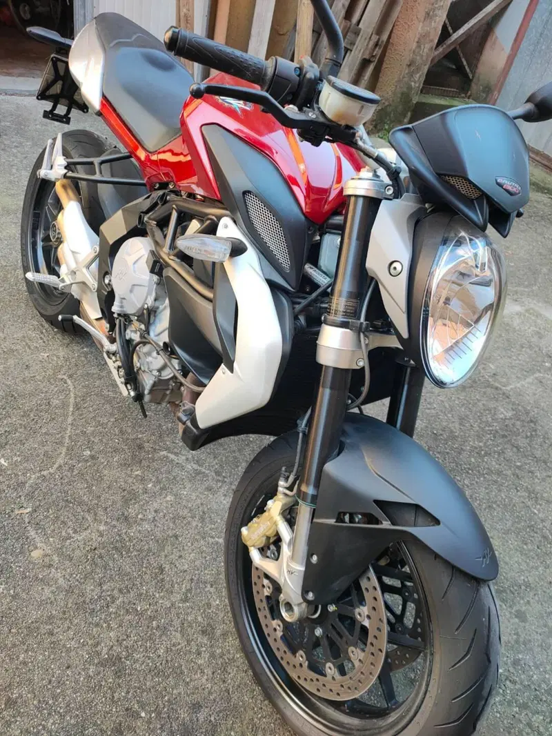 MV Agusta Brutale 800 (2012 - 15) (7)