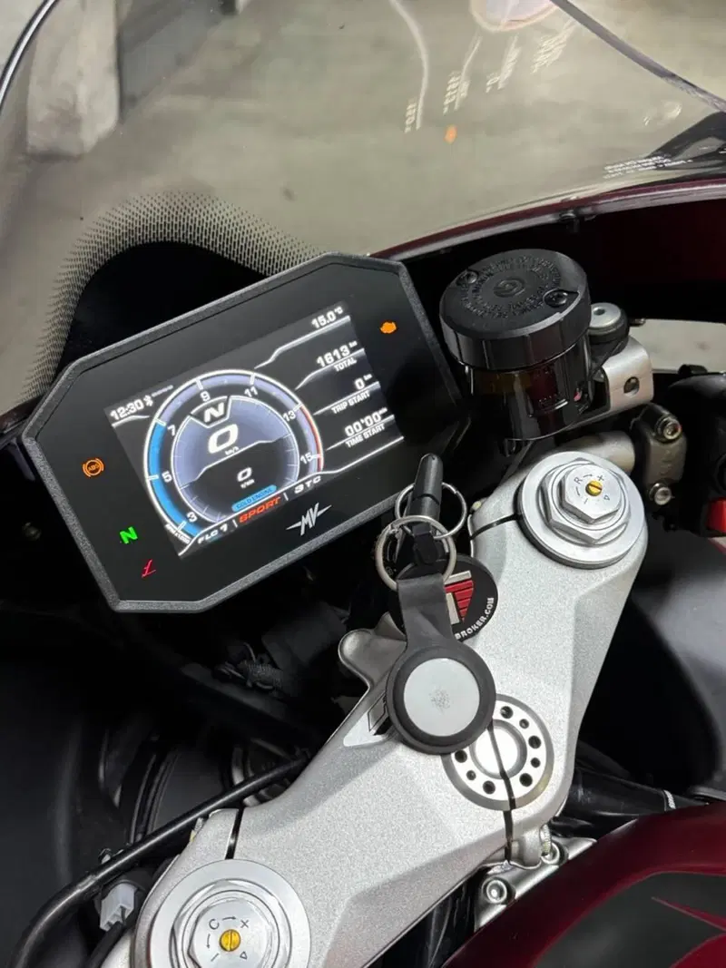 MV Agusta F3 800 RR (2022 - 25) (4)