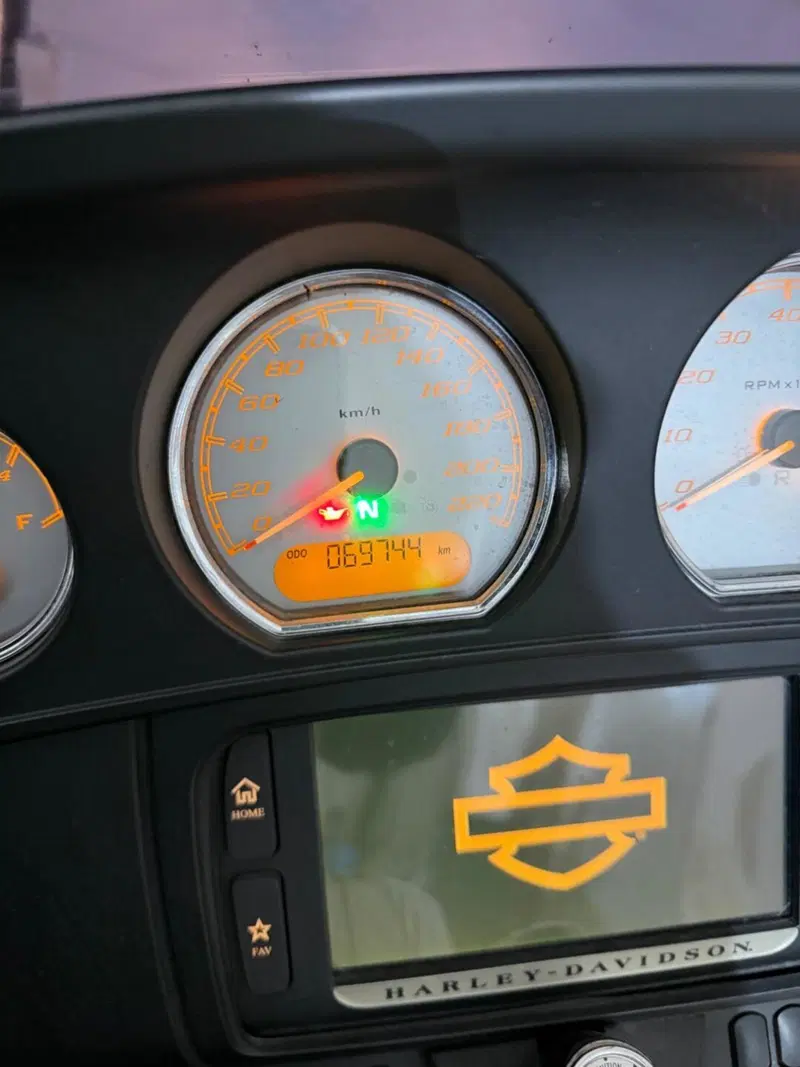 Harley-Davidson 1690 Street Glide Special (2014 - 16) - FLHX (13)