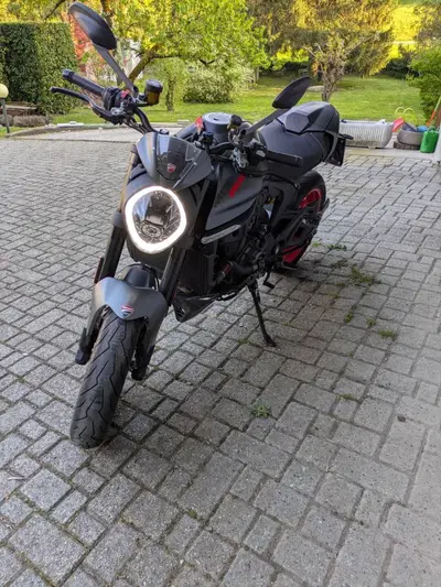 Ducati Monster 937 + (2021 - 25) usata