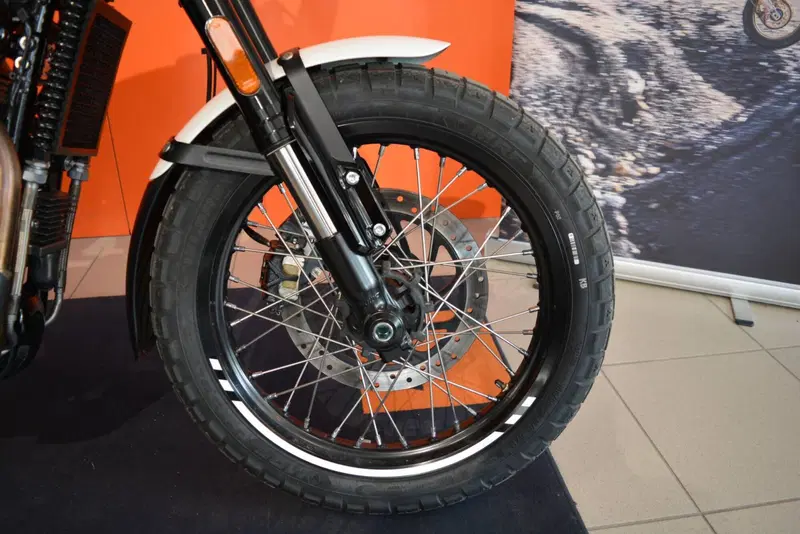 Royal Enfield Bear 650 (2025 - 26) (14)