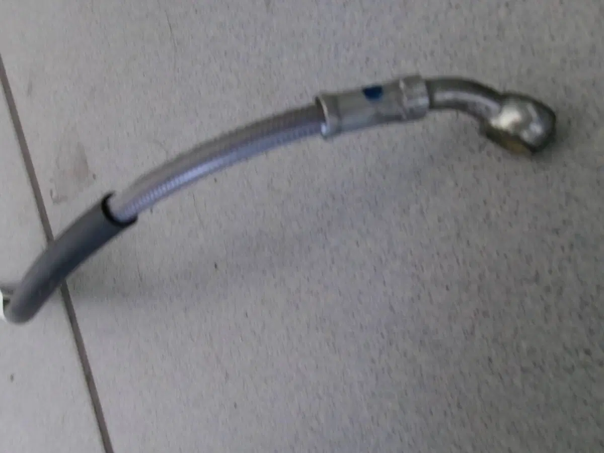 TUBO POMPA FRENO BRACCI OSCILLANTI PIAGGIO MP3 350 (2)